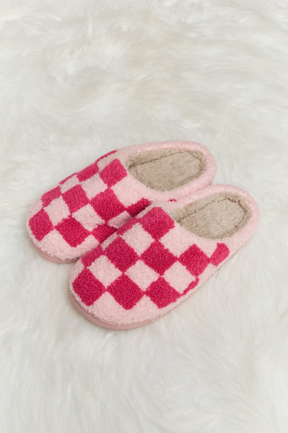 Melody Checkered Slippers in Hot Pink