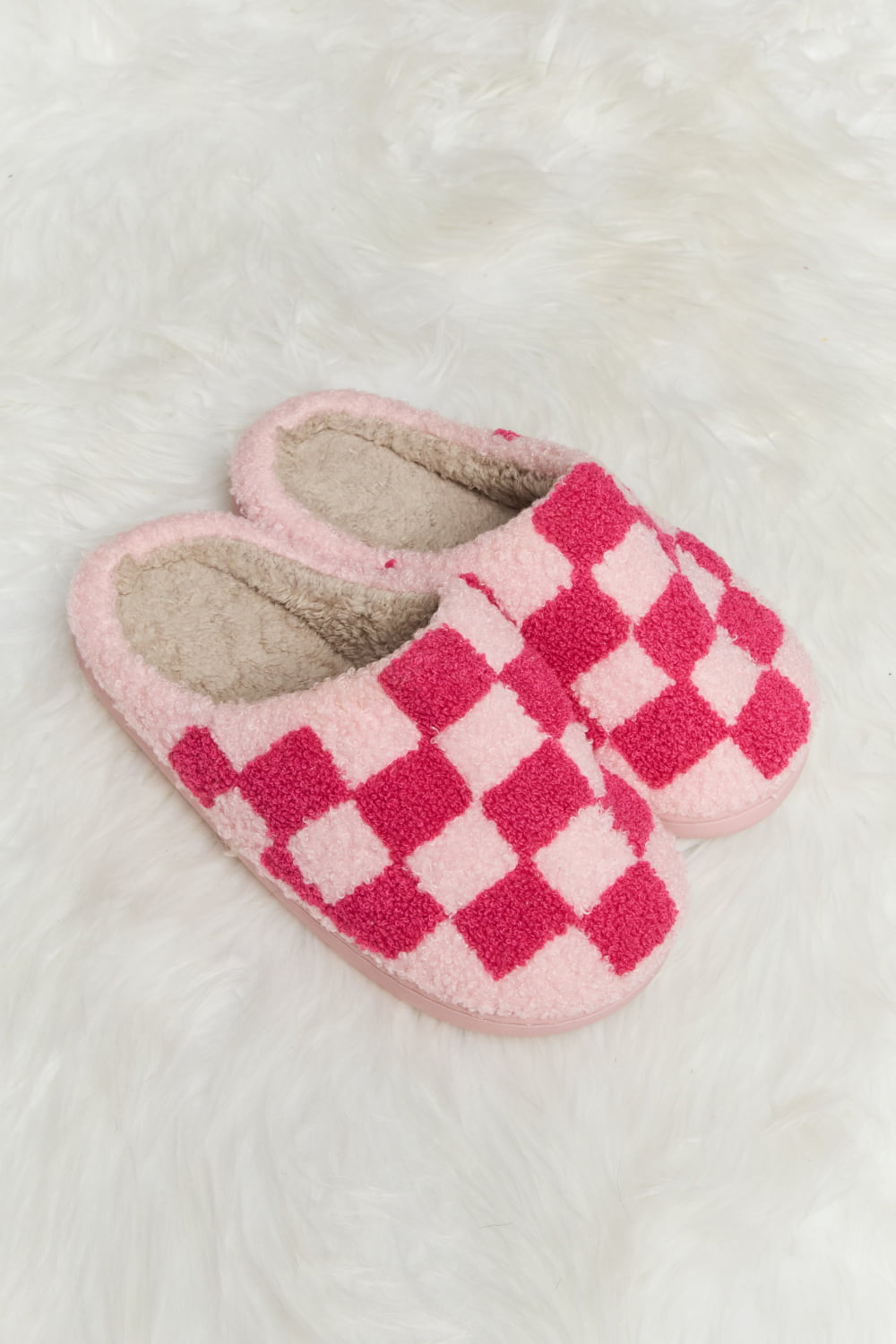 Melody Checkered Slippers in Hot Pink