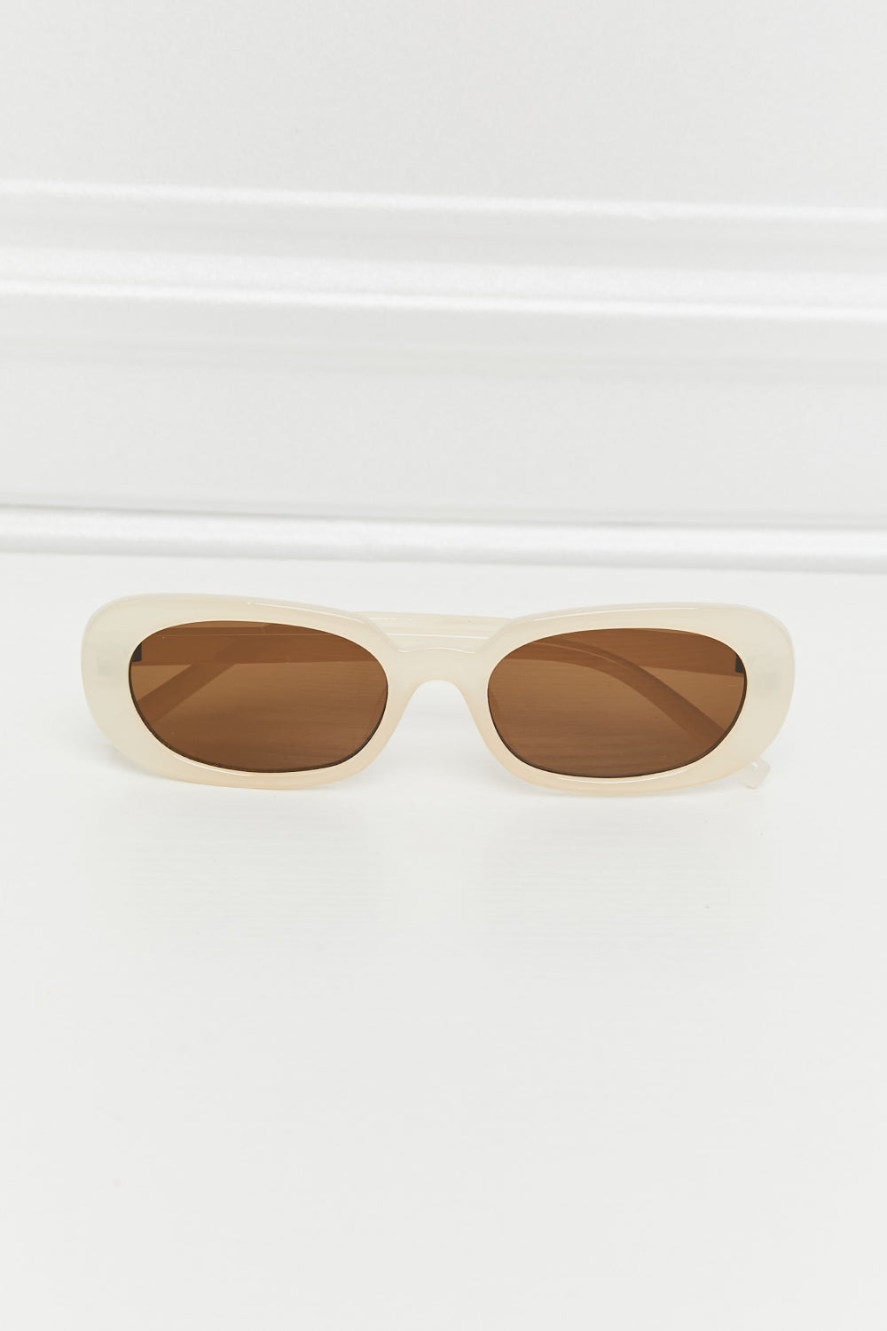 Jayda Oval Sunglasses