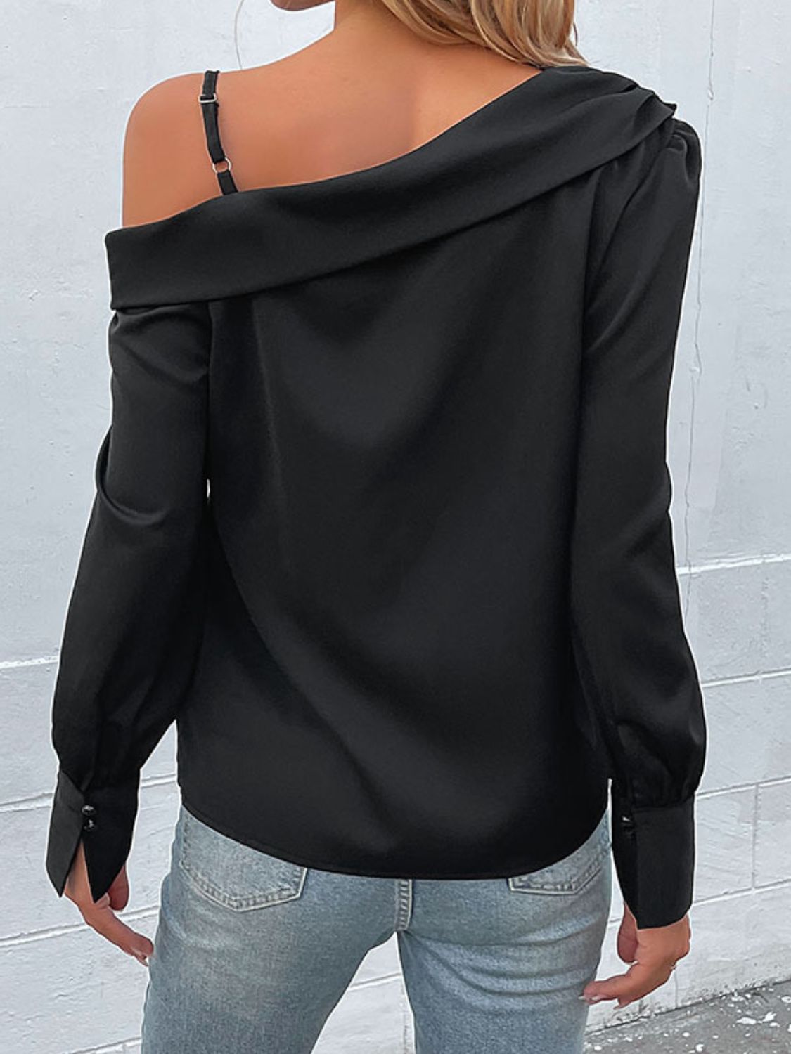 Eva Cold-Shoulder Long Sleeve Top